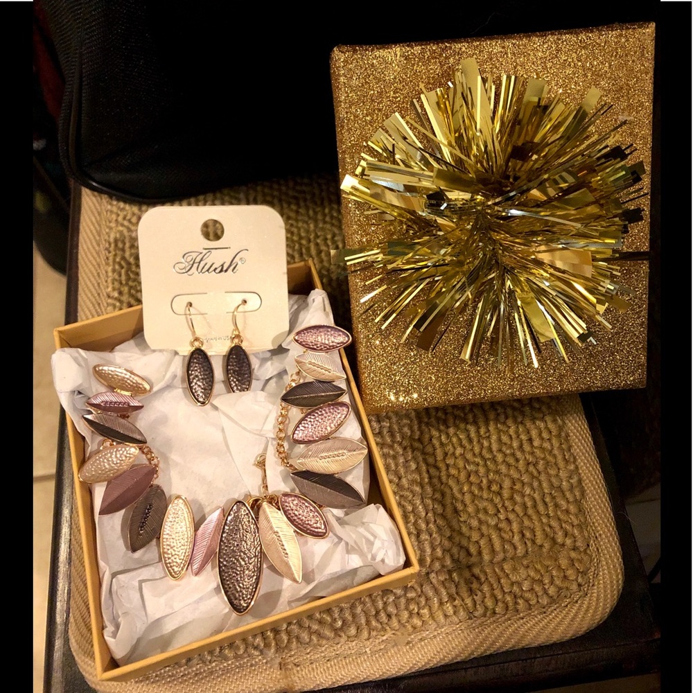 Matching Necklace Earring Set